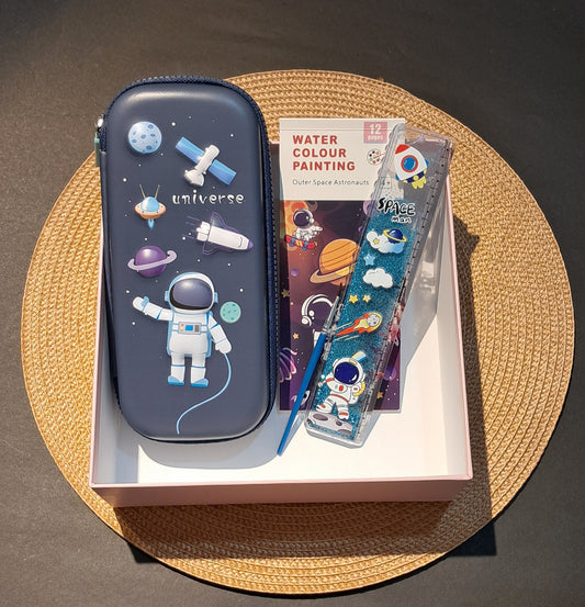 Astronaut Hamper