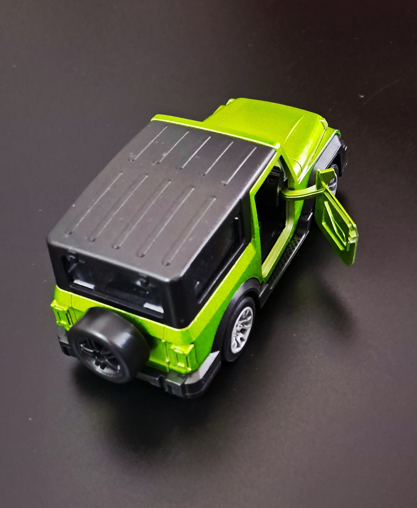 Metal Die Cast Thar Toy Car (door Openable)